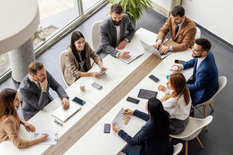 change-manager_dusan-petkovic_adobestock_1500172061