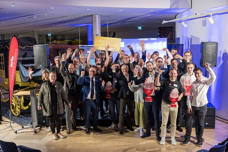 csm_gruppenfoto_374678072b